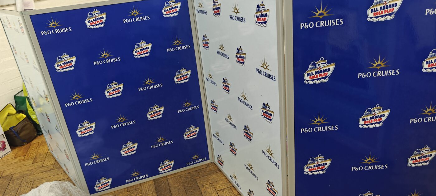 step and repeat movable selfie booth